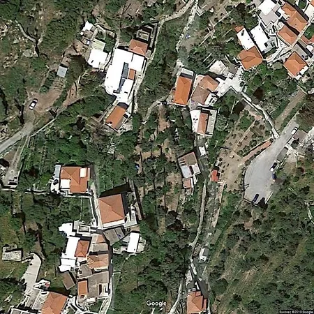 παραδοσιακό σπίτι με πανοραμική θέα 別荘 Sineti