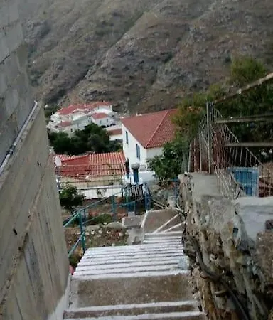 παραδοσιακό σπίτι με πανοραμική θέα Sineti
