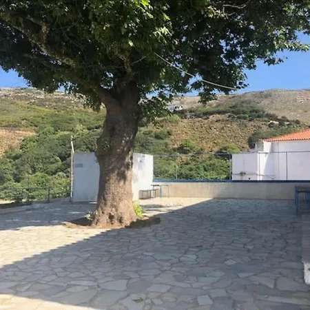 Holiday home καταφύγιο στη φύση Vourkoti